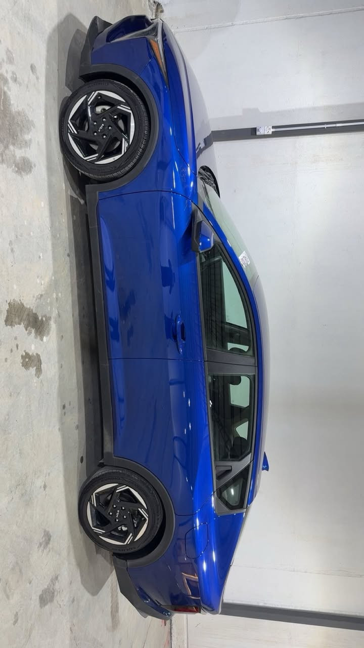 السلام عليكم كيا كي فور 2025 دخول جديد سياره مواصفات EX بصمه ماشيه 5 آلاف فقط شبه الكلين فقط البنيد بي شخوط ونصبغ والباقي كفاله عامه سياره بلباكيت جديده لوك العنوان بغداد جميله *********** السعر 165 وبيه مجال بسيط
