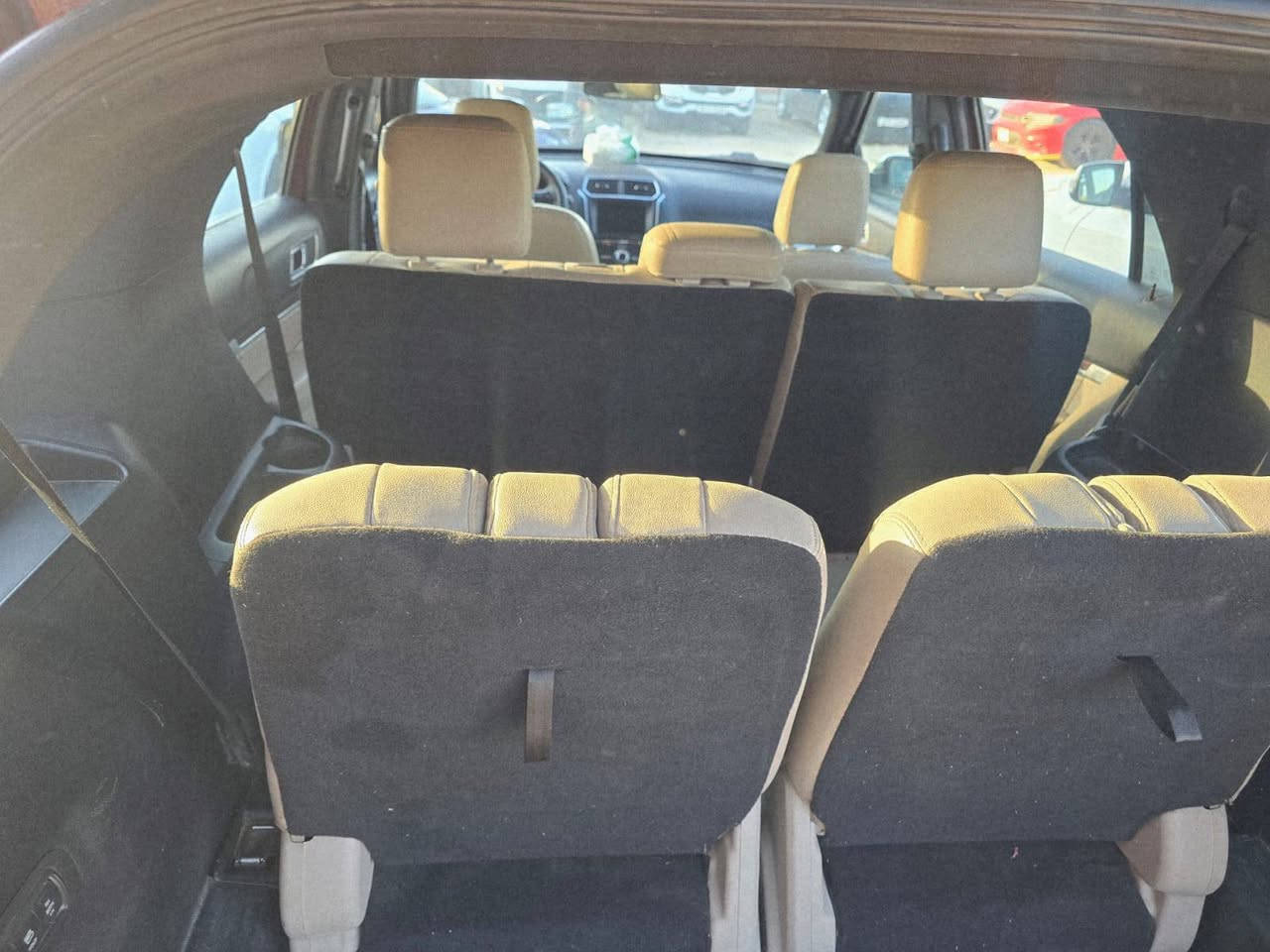 فورد اكسبلور 
موديل ٢٠١٨ 
رقم بغداد 
حادثها خفيف 
وبسعر مناسب جوه السوك 
رقم صاحب السياره وتحويل ثاني يوم 
***********
مكاني بغداد
