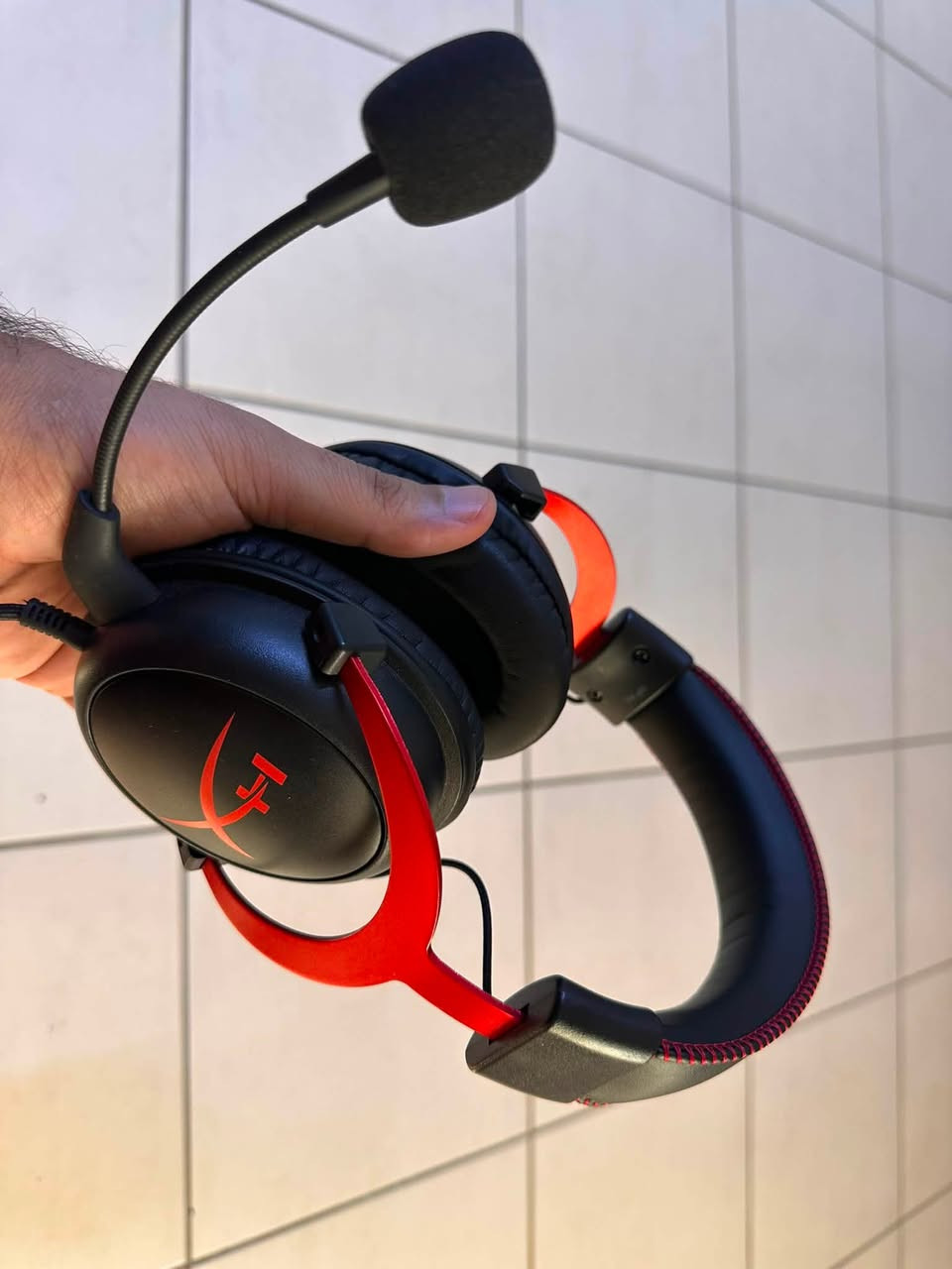للبيع PS5 مع كامل ملحقاته وبحالة شبه جديدة 👇
** ملاحظة: بيع جميع الاغراض دفعة واحدة السعر (700$)

🎮 المحتويات:

✔️ جهاز PS5 أوربي نظافة 99%

✔️ شاشة ألعاب احترافية 2K

  📏 حجم 34 إنش

  ⚡ استجابة 1ms (مثالية للألعاب التنافسية)

          🌈 ار جي بي اضاءة 

✔️ سماعة HyperX Cloud II صوت خرافي 🎧

✔️ حقيبة PS5 جديدة 🧳

✔️ جميع الإكسسوارات الأصلية موجودة

💎 الحالة:

كل الأجهزة نظيفة جداً (99%) واستخدام خفيف

🚀 ضمان الفحص لجميع الأجهزة مباشرة 

 جاهز للاستخدام مع بدون أي نقص

📍بسماية 

📩 للجادين فقط – تواصل خاص

***********
