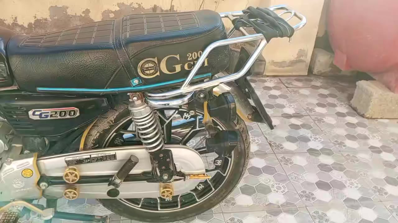 للبيع نامة برو موديل ٢٥ ورقة وحدة السعر خاص أو الإتصال ***********
