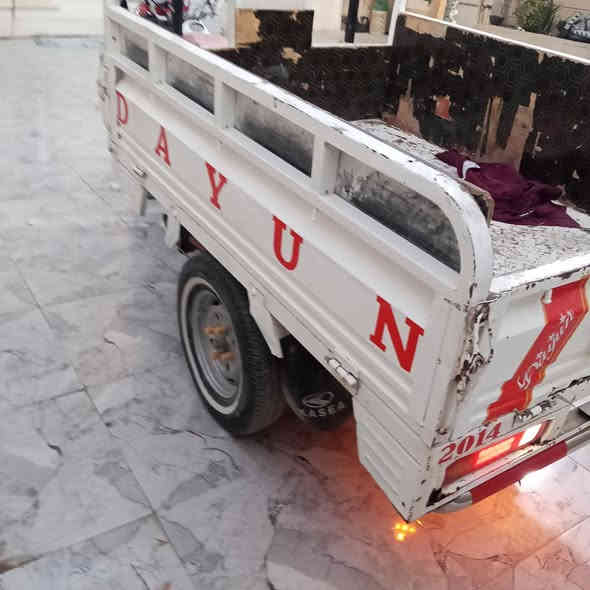 العنوان سوق الشيوخ  السعر واحد وسبعميه وبيها مجال اهواية /الرقم***********
