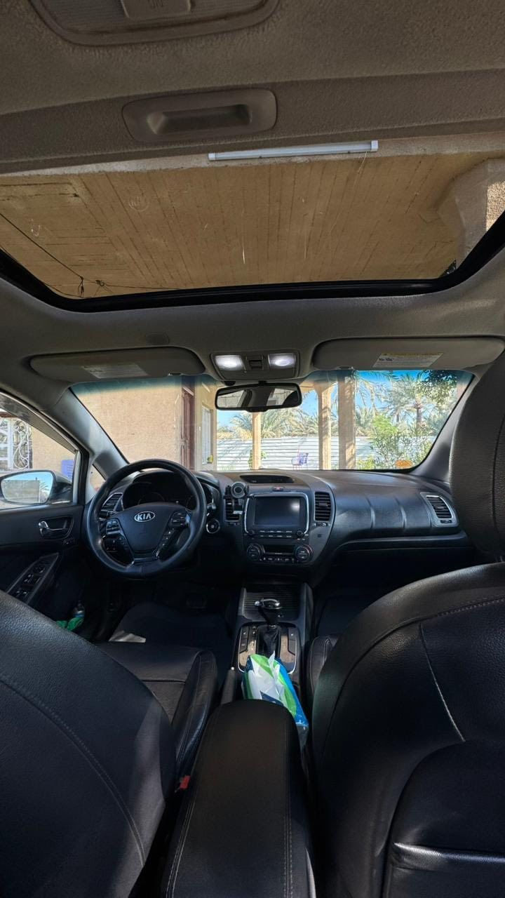 السلام عليكم فورتي ٢٠١٧ فول مواصفات  السونار موجود بلصور مكان السيارة بغداد المحمودية  سعر 127$وبيه مجال  ***********
