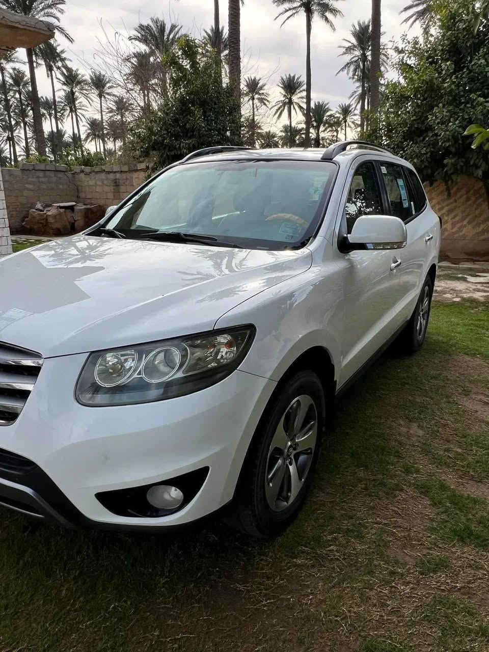 السلام عليكم سياره سنتافي موديل ١٢ للبيع 
السياره شركه العامه 
محرك ٦ سلندر 
السياره جديده جدا مال بيت 
ماشيه ٦٧ الف كيلو فقط وشرط الفحص 
السياره بأسمي شخصيآ
السياره مكفوله كفاله عامه من الصبغ والتبدل فقط بارد قليل 
سنتافي شكل ال ١٢  ويل كروم 
مانقصه اي شي من تاير صدر محرك 
#السعر 160 وبيه مجال 
***********   
غير متواجد ع الفيس،رجآ
