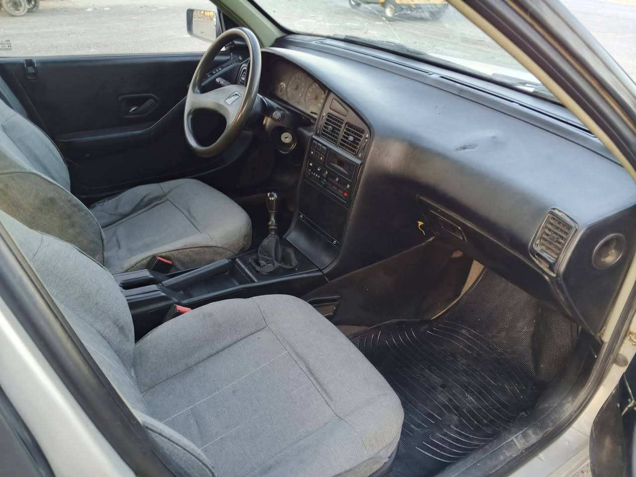 السلام عليكم للبيع بيجو روى 2009 مكاني بغداد حي العامل سياره حلوه السعر35 بيها مجالط***********
