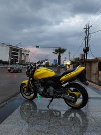 هوندا هورنيت 600  موديل 2005 جاهزة كاملة اي عيب مابي محرك كبس  كير ومح...