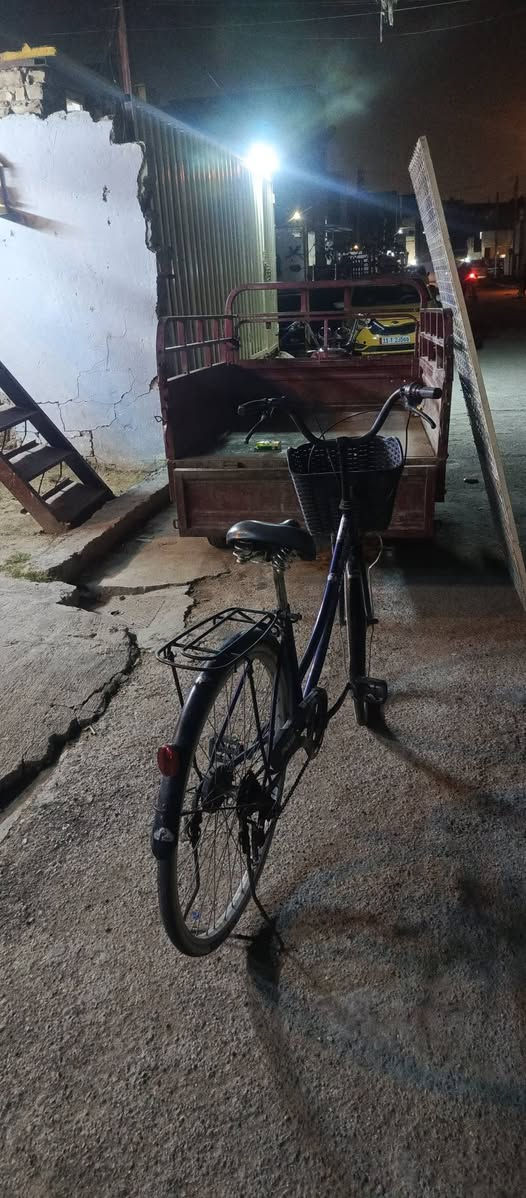 بايسكل جديد مهتم بي اكثر من روحي حجم ٢٦ مستعمل نضيف السعر 65 وبي مجال شي بسيط المكان حي العامل اهلا وسهلا *********** موجود عل واتساب ما موجود عل رصيد
