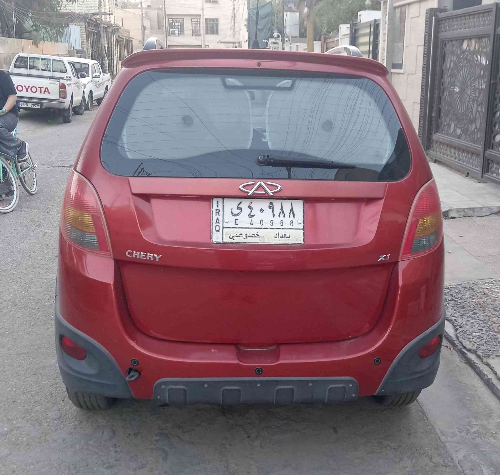 شيري X1  ٢٠١٤ استلام ٢٠١٧ للبيع سيارة من جيدة جدا من محرك تبريد حماوة تخم تاير جديد  بمبلغ  ٣٣ ورقة استلم صافي بيه مجال بسيط. المشتري يتحمل عليهه غرامات  ٤٦٠ الف  وسنويه منتهية. للاستفسار الاتصال على  ***********  ابو فاطمه.   ملاحظة  بيهه تبديل باب السايق وجراد بالبنيد والقمارة.
