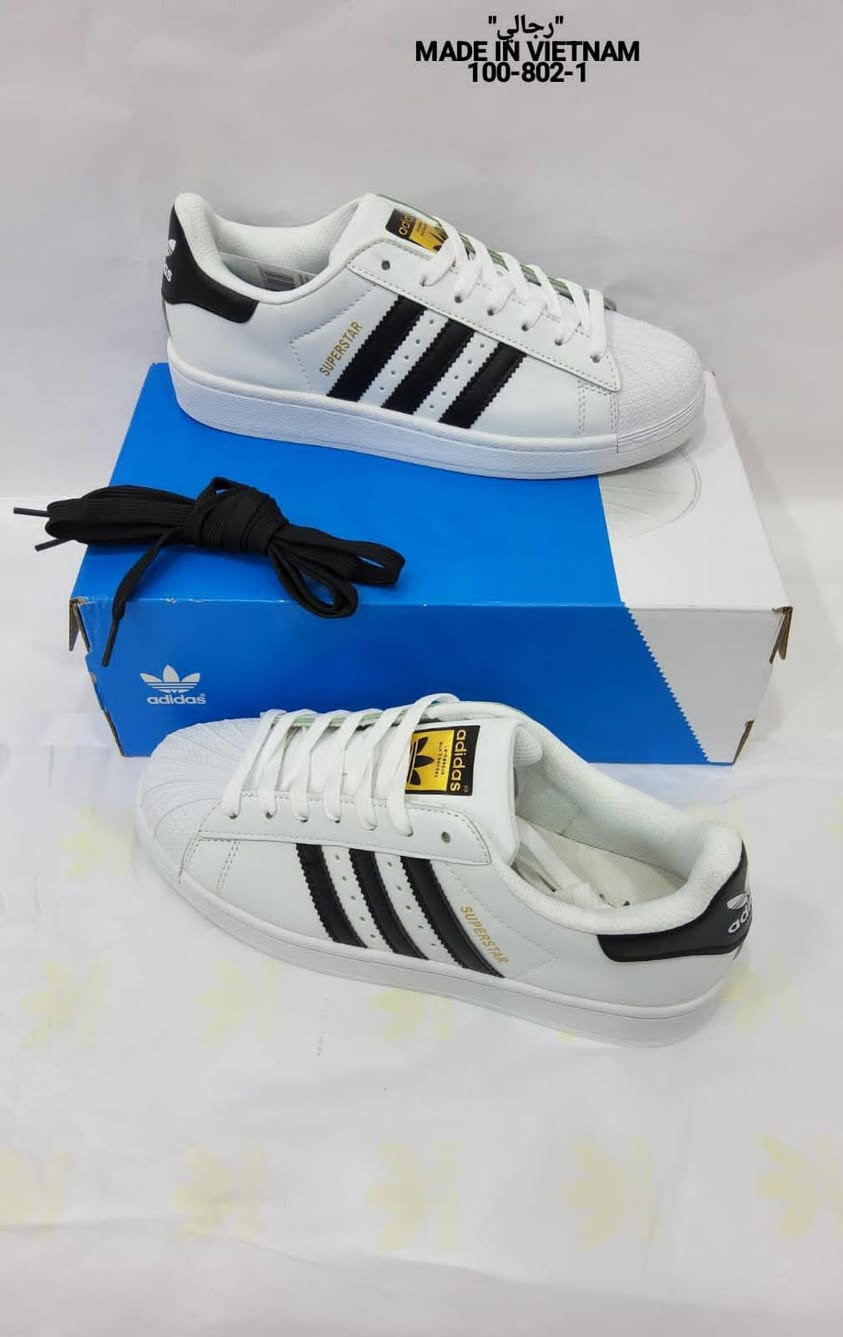 جديد 😍😍
رجالي فيتنامي ماستر 
خامة ممتازة درجة اولى 
مقاسات من ٤٠ لين ٤٥ 
نعل خفيف ومريح جدا
أسعارنا بسعر #الجملة 
توصيل فوري بالرياض 
يتوفر خدمة شحن توصيل لباب المنزل  للحجز#مسنجر


**إذا كنت صاحب هذا الإعلان وتريد حذفه لأي سبب، رجاءا أرسل رسالة إلى الدعم الفني**