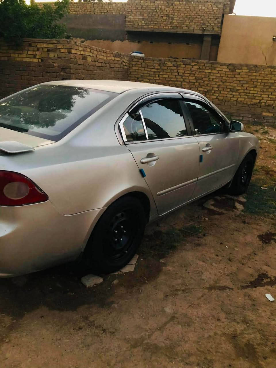 السلام عليكم اوبتما ٢٠٠٧ للمراوس فقط المكان بابل حله حادثها جاملغ عكس سايق وباب سايق صبغ سياره بأسمي للاستفسار ***********
