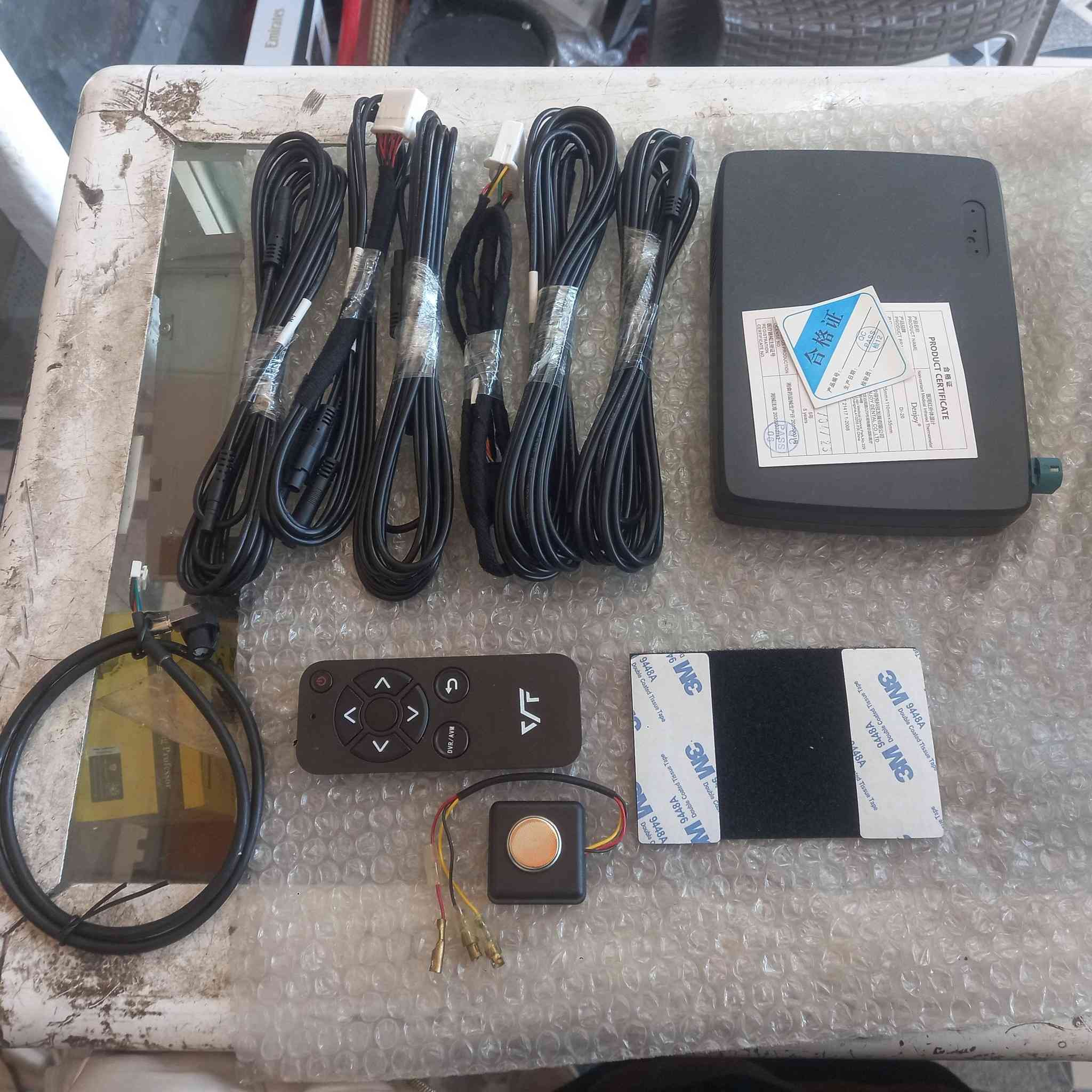 انسى الترهيم والقص.. شغل الوكالة صار بين إيديك! 🚗⚡️
​وصل الوجبة الجديدة.. منظومة كاميرات 360 درجة (VJT) الأصلية لسيارات (تويوتا لاندكروزر / برادو) 
​✅نظام Plug & Play: تركيب مباشر على فيش الوكالة بدون كص أو ترهيم بالوايرات (يعني ضمان سيارتك يبقى شغال).
✅ قوالب بلادي: الكاميرات تجي ويه كفرات المرايا السفلى، يعني تقعد "قفل" وشكلها أصلي 100%.
✅ رؤية محيطية شاملة: تخلص من النقاط العمياء وتشوف السيارة من فوك كأنك بالطيارة.
✅ تحكم ذكي: ريموت كنترول للتبديل بين الزوايا بكل سهولة وأنت بمكانك.
✅ دقة عالية: عدسات واضحة جداً تساعدك بالركن والمناطق الضيقة.

ملاحظة
 ​1. تويوتا لاندكروزر (الـ VXR والـ GXR):
​ترهم من موديل 2016 وصولاً إلى 2021.
​هاي الموديلات تجي مراياتها الجانبية وكفراتها السفلى مطابقة تماماً للقالب اللي عندك بالصورة.
​2. تويوتا برادو (Prado):
​ترهم أيضاً من موديل 2014 إلى 2022.
​قواعد المرايا بالبرادو واللاندكروزر بهذي السنين تكون متشابهة جداً، والمنظومة تكعد عليها "قفل".

​📍 الموقع: [ https://maps.app.goo.gl/hbsAXUtpeTnLG12G7] 

📞 للاستفسار: [‎0750 842 4574]

​#لاندكروزر #برادو #تويوتا #عراق #اكسسوارات_سيارات #كاميرات_360 #VJT #شغل_نظيف
