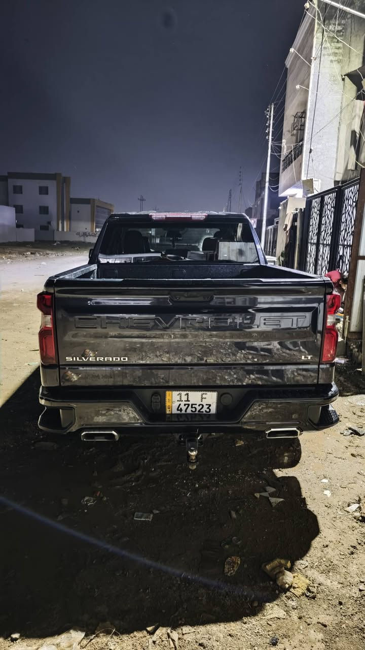 سلام عليكم  للبيع شوفر ليت سلفرادو 2024 Z71 LT كير طرح شاشه جبيره داخله كتاب شهداء رقم بغداد رقم الهاتف***********
