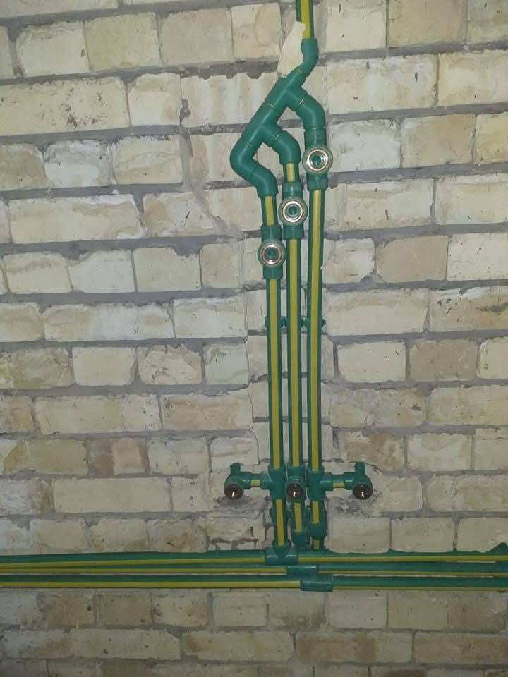 سلام عليكم نحنو مختصون وكادر متفرغ من بناء أو لبخ أو تأسيس مي ومجاري او صب قالب كهرباء اي شي يخص البناء وبااسعار مناسبه شغل درجه اولى اتصل وبيك خير وتدلل ***********
