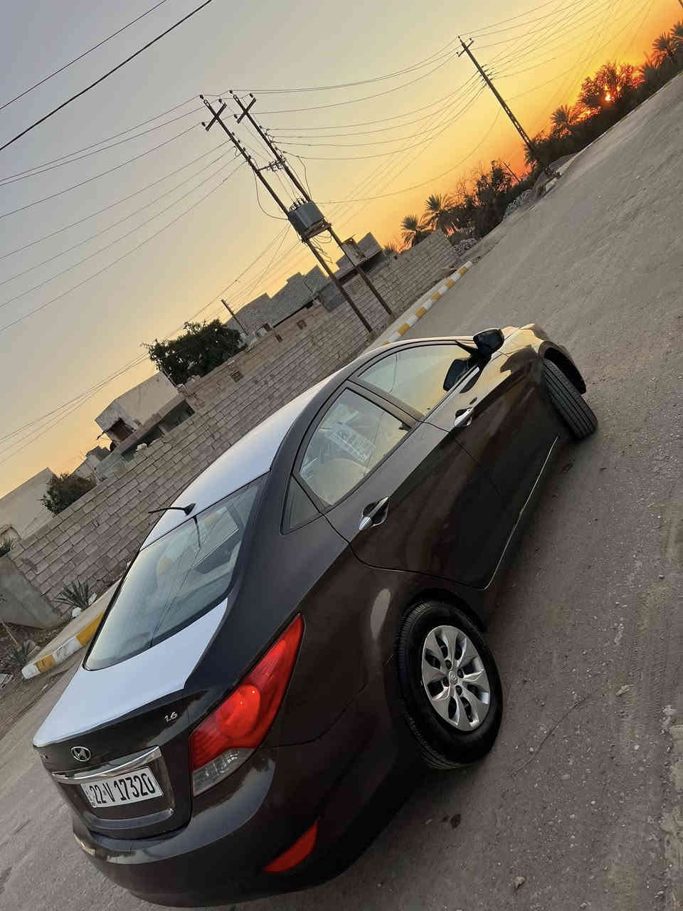 السلام عليكم 
هونداي اكسنت 2016 خليجي رقم أربيل دولي هزه سنويه جديد شرط التحويل محرك 1600 دوش شرط كير أوتوماتيك شرط 
صدر تخم تاير جديد. تدفئه و تبريد شغال. داخل لونين سنتر لوك اشاير ب مري. مرايات كهرباء نضام ايكو. بيها طخه ب چاملغ الأمامي. وصبغ حزام جماليه رش فقط 
مكاني سامراء السعر 90 بيها مجال 
***********
