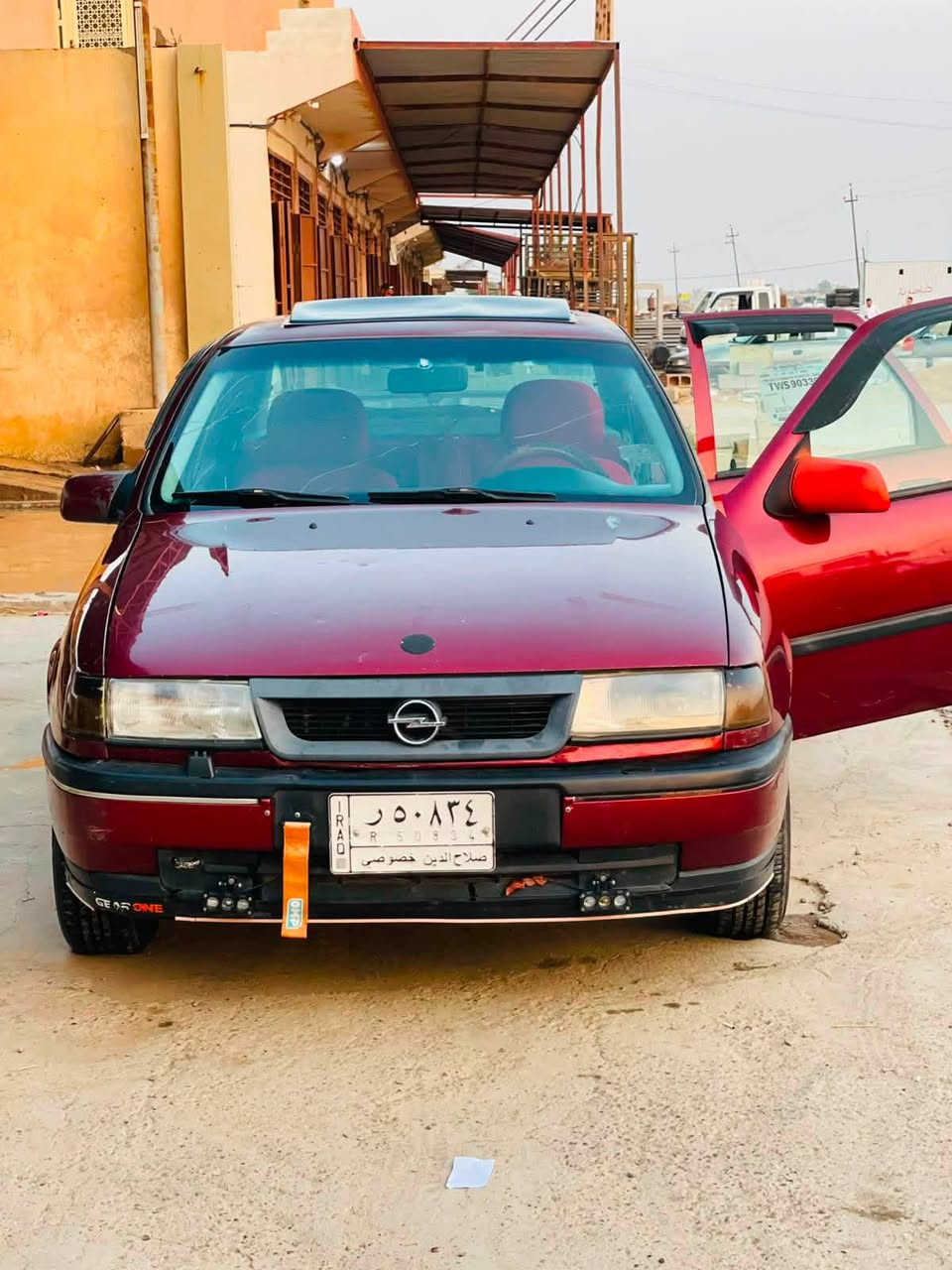 أوبل موديل 1990محدثه 1993
رقم صلاح الدين مشروع وطني كير ومحرك شرط تخم تايرات تحويل ثاني يوم من صاحبها الشرعي 
السعر 33$وبيها مجال بسيط 
***********
