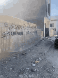 السلام عليكم ورحمة الله وبركاته اليوم العرض يمنه كلش حلو قطعة ارض ركن للبيع المساحة 100 م واجهه 11.30 ونزال 9 موقع مميز وممكن تنباع نصف 50 متر منها العنوان بغداد - حي الخضراء خلف شارع الطابو القديم مباشرة او شارع البصرة للاستفسار الاتصال بالرقم *********** او مراجعة مكتب المدينه للعقار العنوان العامرية شارع المضيف
