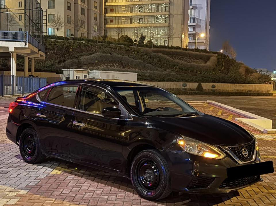 سێنترا 2017 ئەمریکی
مەکینە گەورە 
١ پارچە و پەڵەیەک بۆیاخ
٣ مۆدی لێخورێن (سپۆرت، ئیکۆ، نۆرماڵ)
گێر و مەکینەی نەکراوەتەوە
٤ تایەی تازەی لەسەرە 
تراکشن کۆنترۆل
٦١ هەزار رۆیشتووە
0770 613 3141
