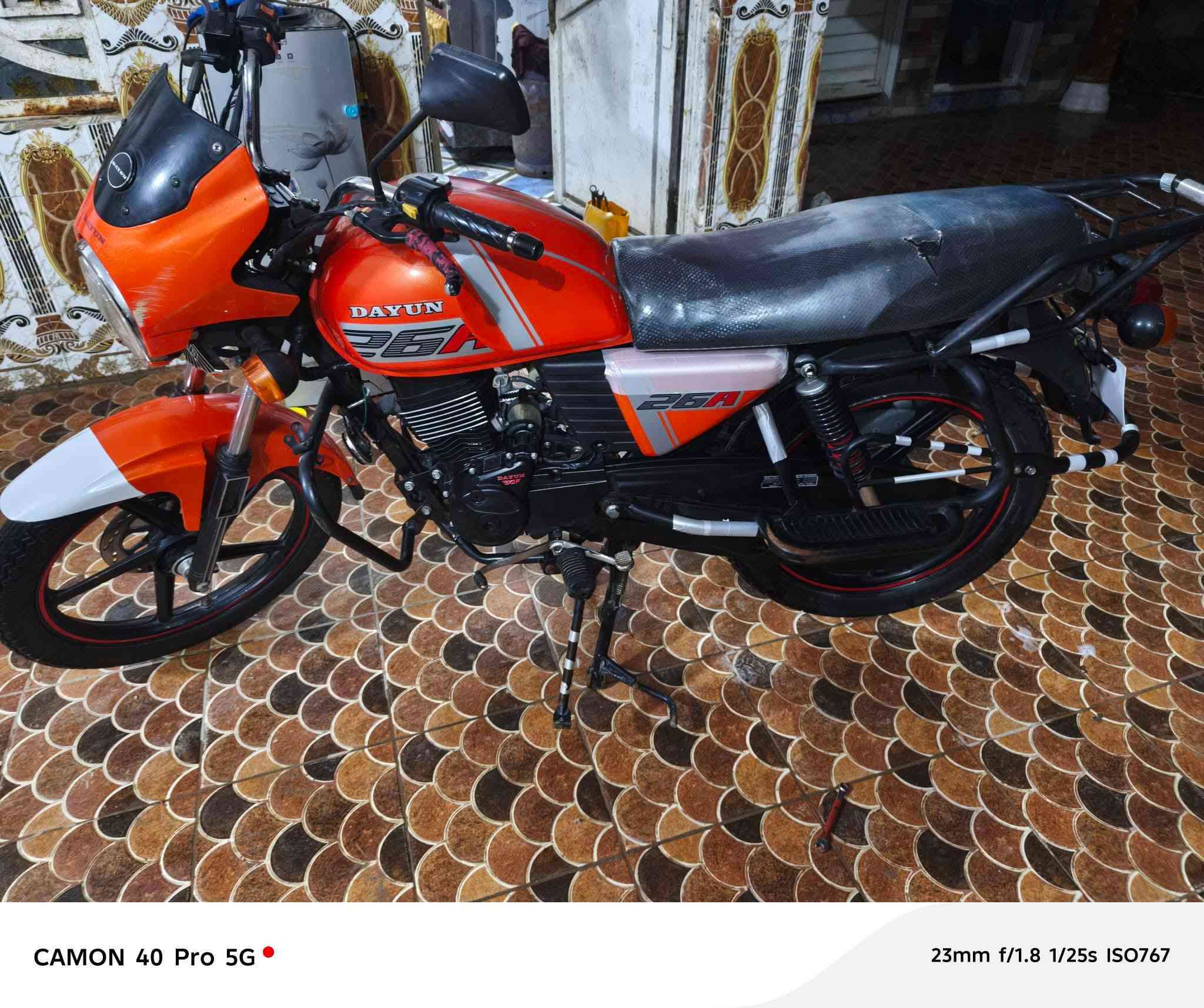 السلام عليكم دايون موديل 23 اصوليه+اوراق+سنويه+ لوحات الدراجه كفاله عامه مامفتوح بيها برغي لاستفسار ***********وبيه واتساب
