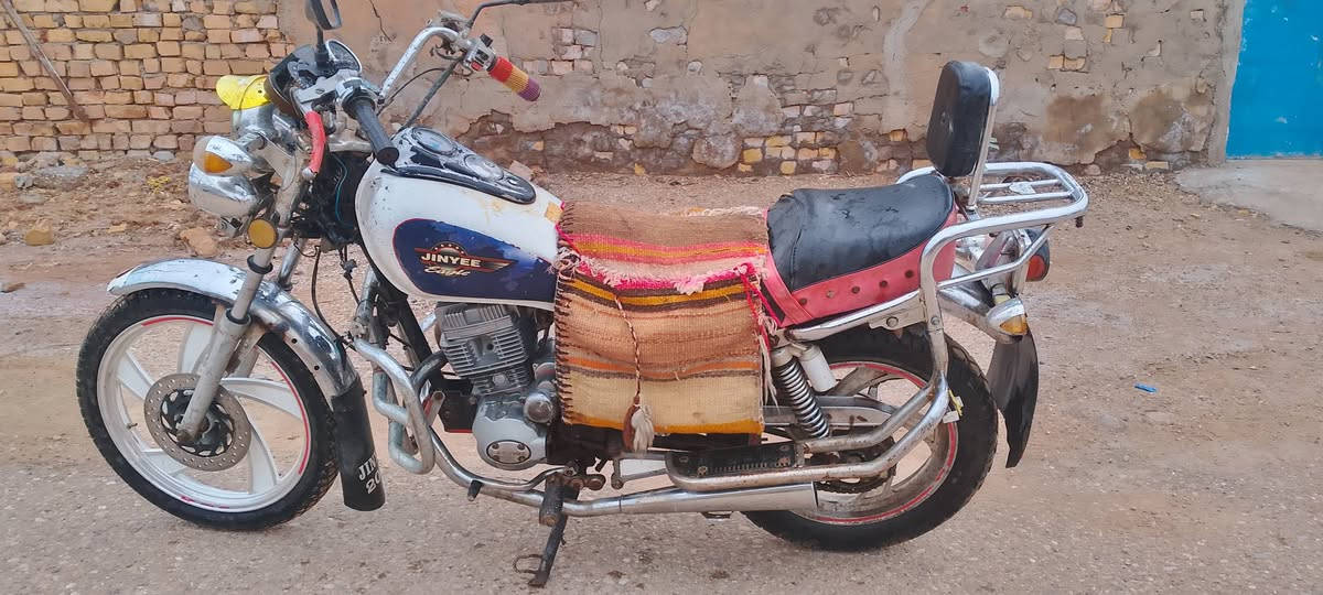 دراجه البيع مديل 14محرك مامفتوح 
اوراق كامله  نكره 
السعر 350وبيها مجال 
والمو شراي لايتصل 
العنوان ديالى بلدروز 
الاتصال ***********
