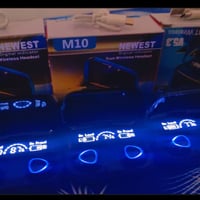 سماعات M10  للبيع جديد غير مستخدم  سعر ثلاث قطع  32 الف ( يعني القطعة ...