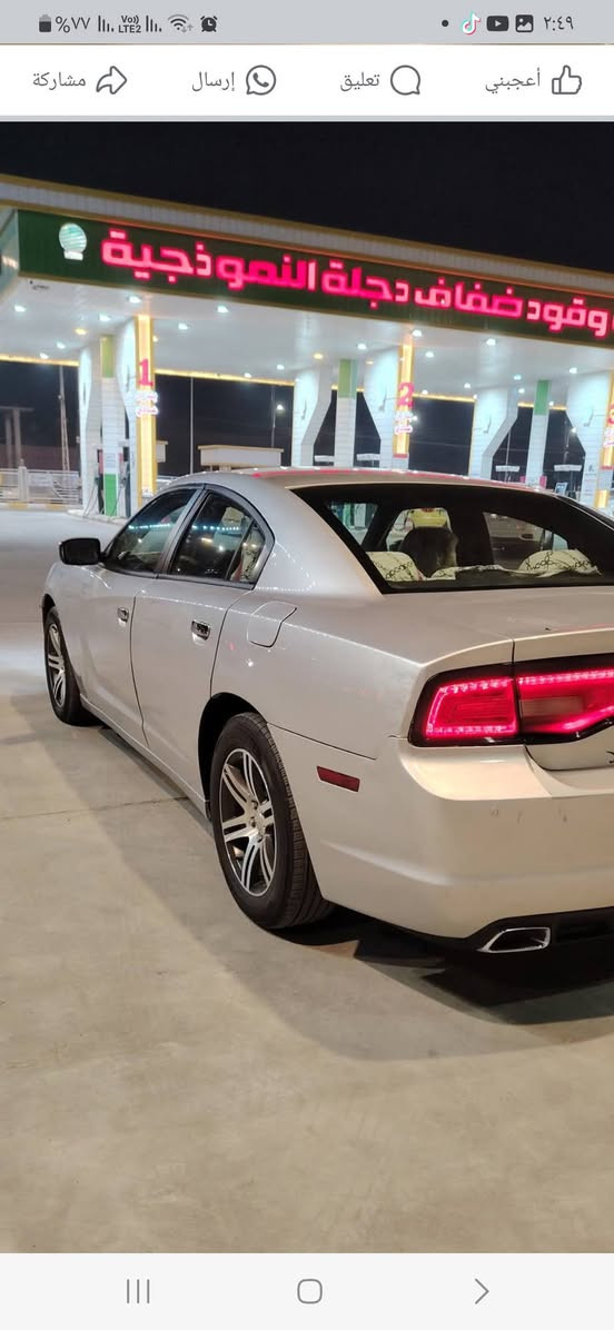 يالله السلام عليكم سياره جارجر ١٢ مكفوله منضربه منلعيب شرعي سياره رقمه نكليزي جديد وربيل المرغوب تخم تاير مكينه كير جدد كهربيات كله شغاله تبريد ثلج علمن سياره مامشتغله خط ماشيه ميتين الف مكانه البصره والله شهاد احسن من البصوره بيه جمالغ وباب انه بدلتهن اثر شخوط سعر ١٤٠ وبيه مجال حك جيه *********** مكانه القرنه البصره
