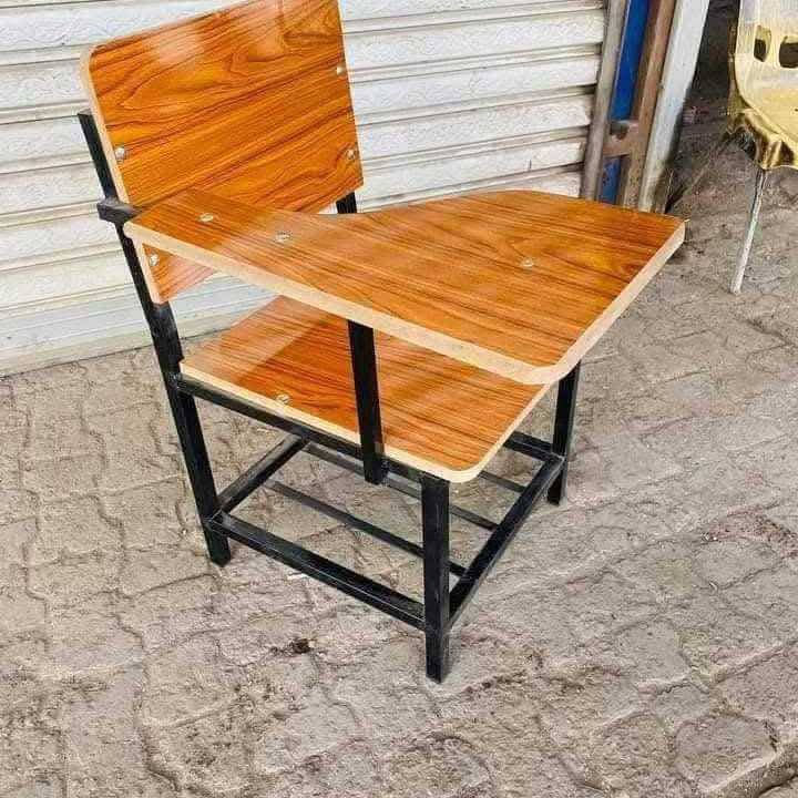 يعلن معمل الميار استعداده
لتجهيز كافه المدارس والمعاهد الاهليه والحكوميه بالرحلات المدرسيه والجامعيه والسبورات  والكراسي الجامعيه بكافة القياسات وكافة الالوان حسب طلب الزبون والاسعار تنافسيه .للطلب والاستفسار يرجى مراسله الصفحه
او الاتصال على الرقم..***********
او زورونا في موقعنا في 
بغداد / الشورجه / شارع الامين
التوصيل لجيمع انحاء العراق
ملاحظه جملة فقط
