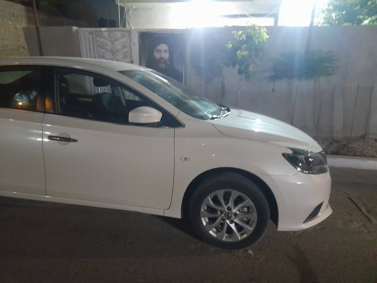 نيسان سنترا موديل ٢٠٢٥
ماشية ١٦ الف رقم اربيل شرط التحويل

محرك ١٦٠٠  مكفولة كفالة عامة

مكان السيارة بغداد الكاظمية السعر ١٣٠ 

مكلف بل النشر للتواصل ‎***********
