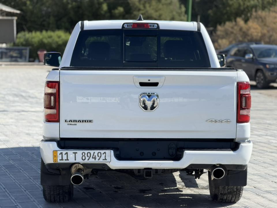 ياالله
السلام عليكم دوج رام 2023 لارامي  وارد امريكي 

Dodge Ram White Laramie 2023 5.7 V8

حجم المكينه : 5.700 V8 

المسافة المقطوعه : 11 الف ميل

الضرر : تقرير غرق  

الايرباك : سليم مطاك ولا ايرباك   

#مواصفات

1.شاشه كبيره

2.بصمه

3.تشغيل عن بعد

4.كامرا

5.ويل كب

6.كشنات جلد

7.هيترات بالكشنات

8.رادارات 360

9.كشنات كهرباء

10.لايتات لد + زنون

11.كشافات 

12.اشاير بالمري

13.فور ويل 4x4

14.اتو ستوب

15. حساسات خلفي امامي

 

فول مواصفات مرقم بغداد

 

#السعر : الطلب في التعليقات سيأتي إليك مباشرة 

تفاصيل اكثر هذا رقمي *********** تحياتي

مكاني بغداد حي الجامعه
