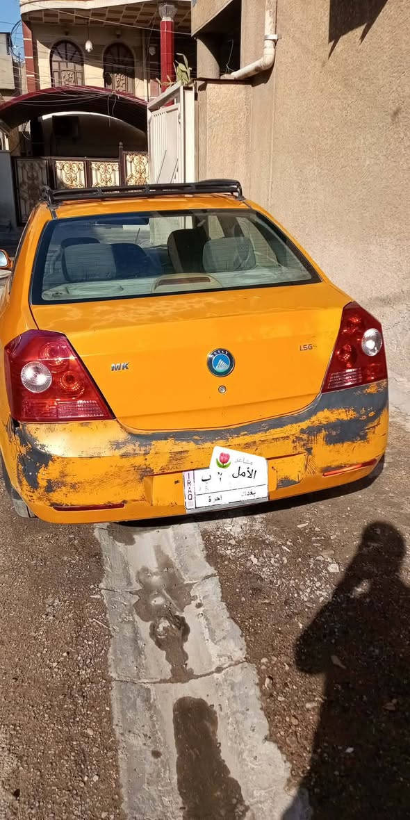 سياره جيلي  موبل خير من الله رقم بغداد مكلف بالنشر سياره شغاله وكل شيء ما بيها سياره مكانها بغداد السعر 40 بيهه مجال  واللي يحب يتصل على مصفره السياره***********
