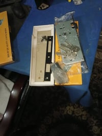 ١٨ قفل • قفل اصلي