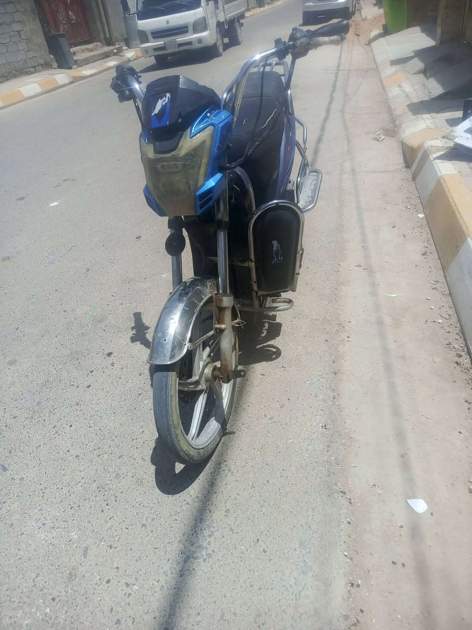 سلام عليكم  هارلي للبيع عل فحص دراجه هلوه بطاريات صار 18يوم من شدن علي سعر 200 وبي مجال مكاني شهداء جامع تقوه رقمي ***********
