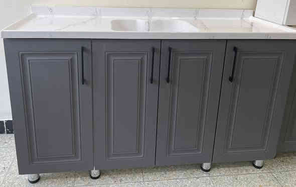 للبيع كاونتر تفصال HDF بلوك قياس الكاونتر 3 امتار وسنك متر ونص مرمر كامل سطح كاونتر وسنك مفصل كابينات بعده بتغليفه بغداد الكرخ استفسار 
***********
