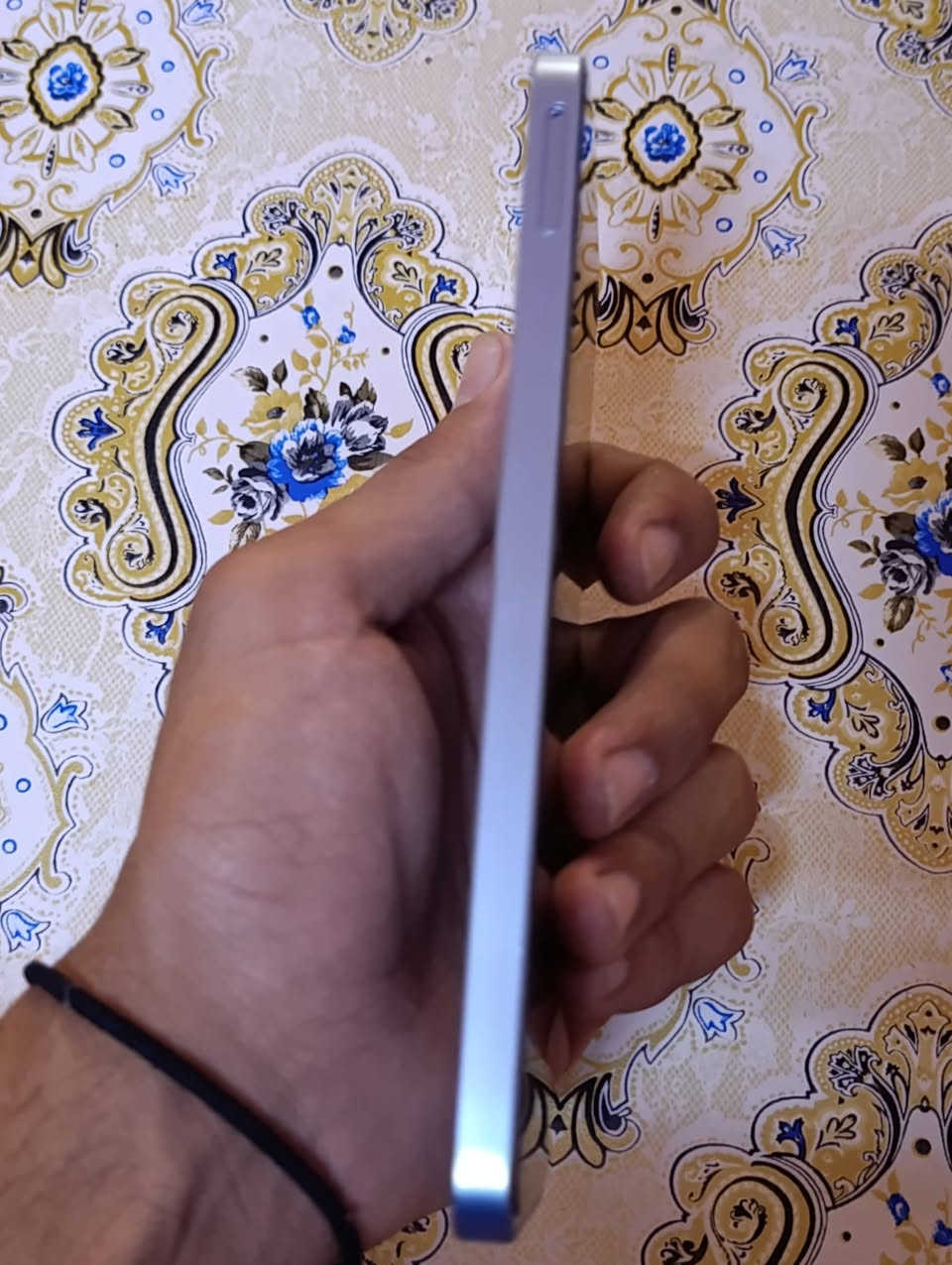 سلام عليكم جهاز سامسونج A17. 5G
ذاكره 256. داخليه 16.  سعر خاص


**إذا كنت صاحب هذا الإعلان وتريد حذفه لأي سبب، رجاءا أرسل رسالة إلى الدعم الفني**