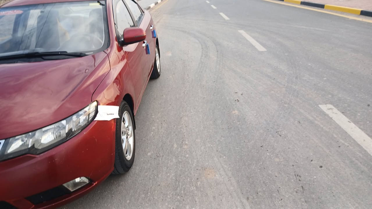 سلام عليكم سياره كيه سيراتو السياره رقم اربيل دولي موديل 12 مصبوغه حزام سنويه 27 العنوان البصره /زبير 
السعر 74 
الرقم ***********
