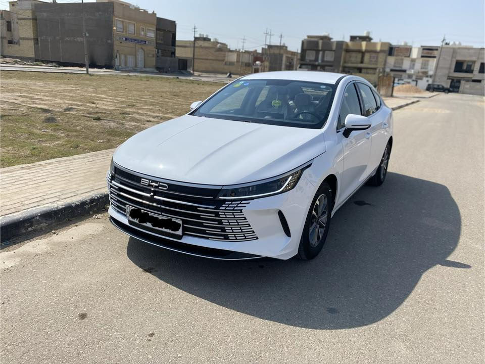 السلام عليكم BYD دستروير 2025 أخت الزيرو ماشية 4000 السيارة أخت الزيرو جديدة بمعنى الكلمة رقم كربلاء مشروع وطني إنكليزي السيارة بالكارتون تبريد قطعتين وبصمة وكارت وحساس خلفي بلادي وكامرة خلفية دوارة ويد كب 16 كروم وشاشة قلاب وكافة البرامج منصبها وباقي المواصفات المعروفة مكان السيارة كربلاء للاستفسار *********** السعر 19 مليون وبيها مجال
