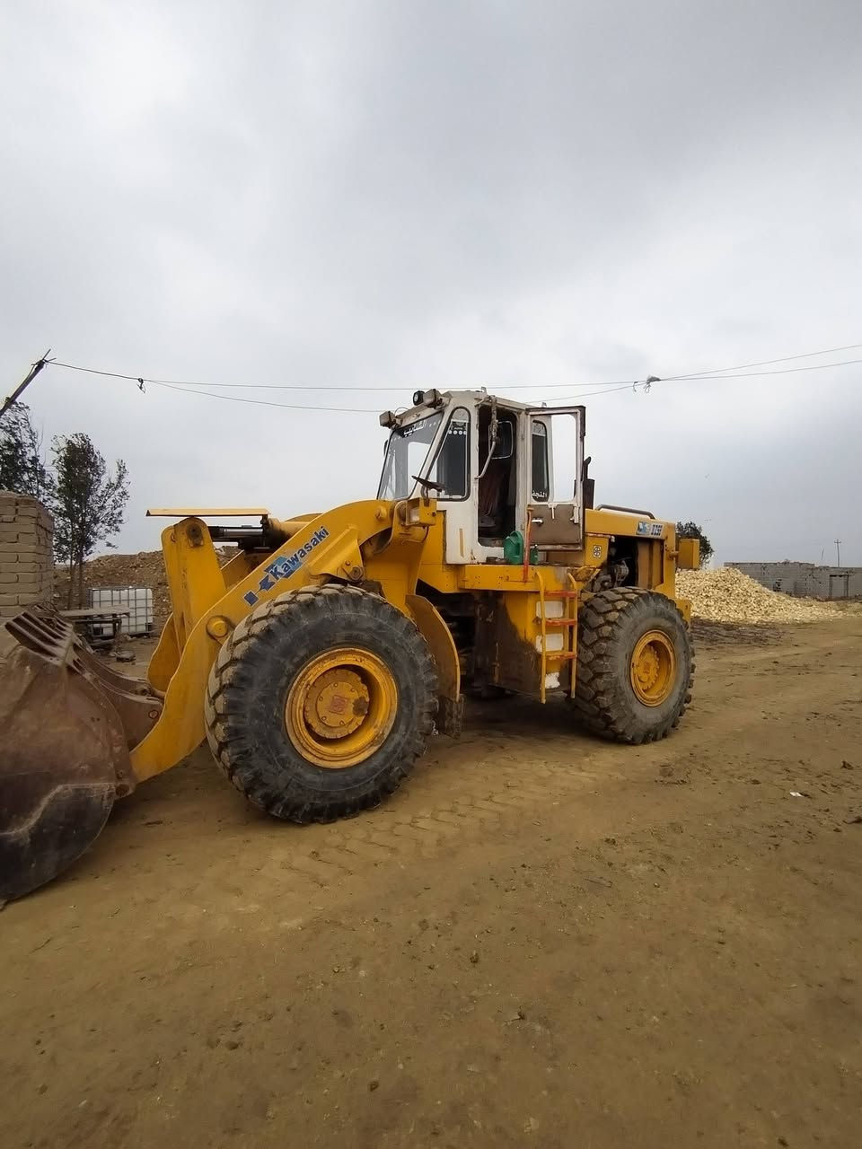 البيع شفل كاوسكي مكينه لا بخار ولا تنقيص وكير مكفول  تخم تاير موديل 91 حجم 85 جاهز الشقل سعر 140 وبيه مجال الاستفسار *********** مكان الناصريه
