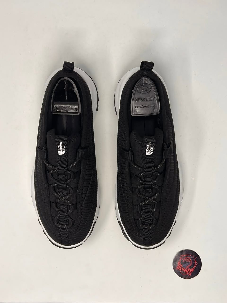 متوفر ✅
The north face 
الحجم:41(26سم)
الوصف: باله فيتنامي نظافة 💯، قطعه اصليه فوم مريح جدا للبس ساعات مطوله تصميم الحذاء سهل بلبس  لكبار السن 

السعر:  40  الف دينار عراقي.

🚚 يوجد توصيل لجميع المحافظات وجميع المناطق في العراق

ادخل انستا شوف القطع القويه المتوفره 
https://www.instagram.com/hermes.storex?igsh=MTQwdWQ4OTZ1YmxoMg%3D%3D&utm_source=qr


**إذا كنت صاحب هذا الإعلان وتريد حذفه لأي سبب، رجاءا أرسل رسالة إلى الدعم الفني**