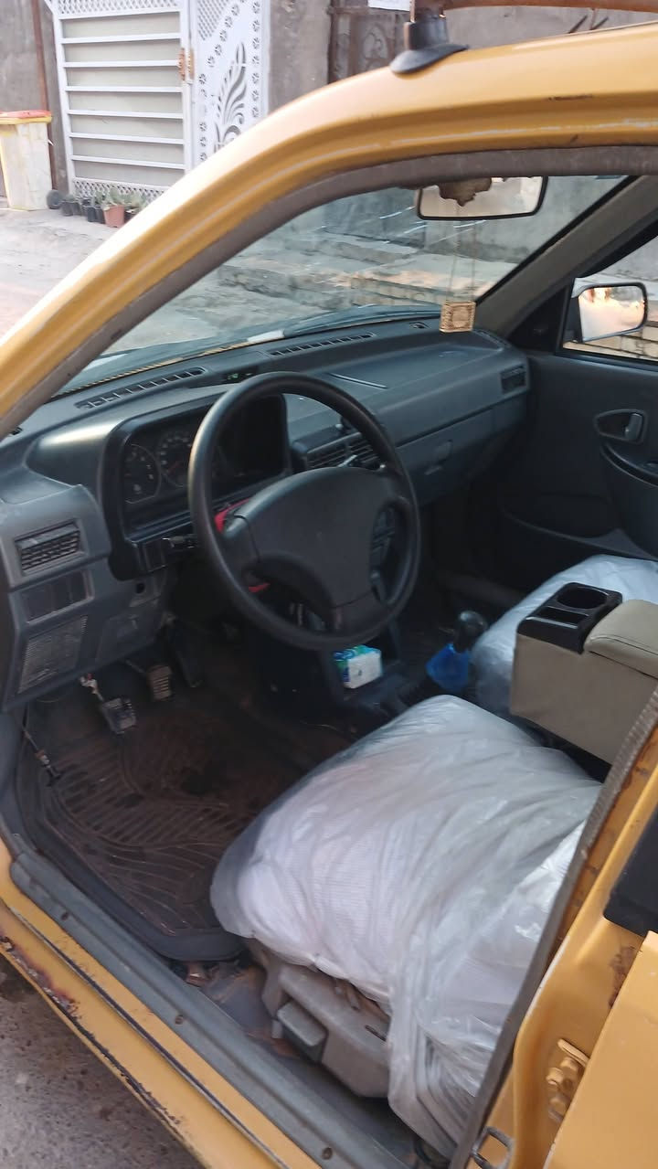 السلام عليكم كيرمكينةمكفول الباقي كدام العين السيارة قفله٣ مليون مكاني غزالية***********
