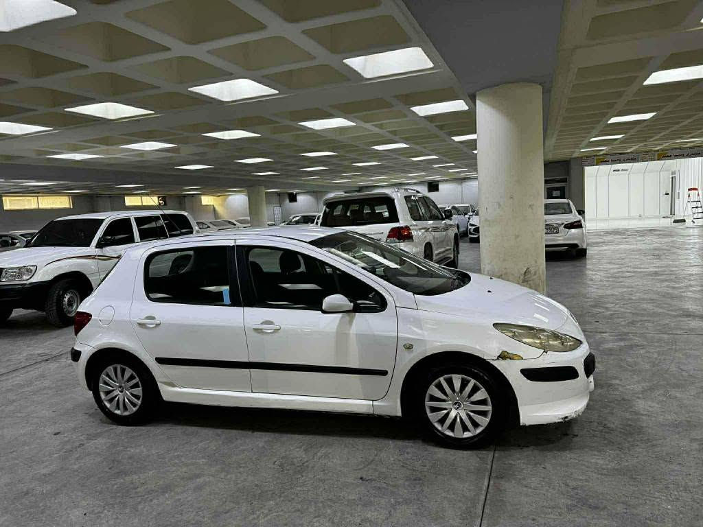 بيجوي فره نسي موديل 2006/307بوفروشتن سعري 26$كه ميك مجال ته له فون  *********** كالار, السليمانية
