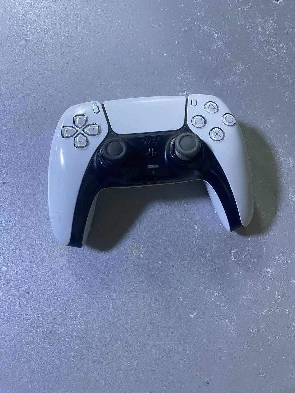 السلام عليكم يده بلي فايف نضيف كلش ما مصلح بيها اي شي ولا مفتوحه استعمال قليل للبيع 60 الف ع فحص تاخذها *********** مكاني بغداد حي الجامعة
