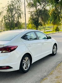 النترا ٢٠١٩ • وارد امريكي • محرك ٢٠٠٠ اتوماتيك