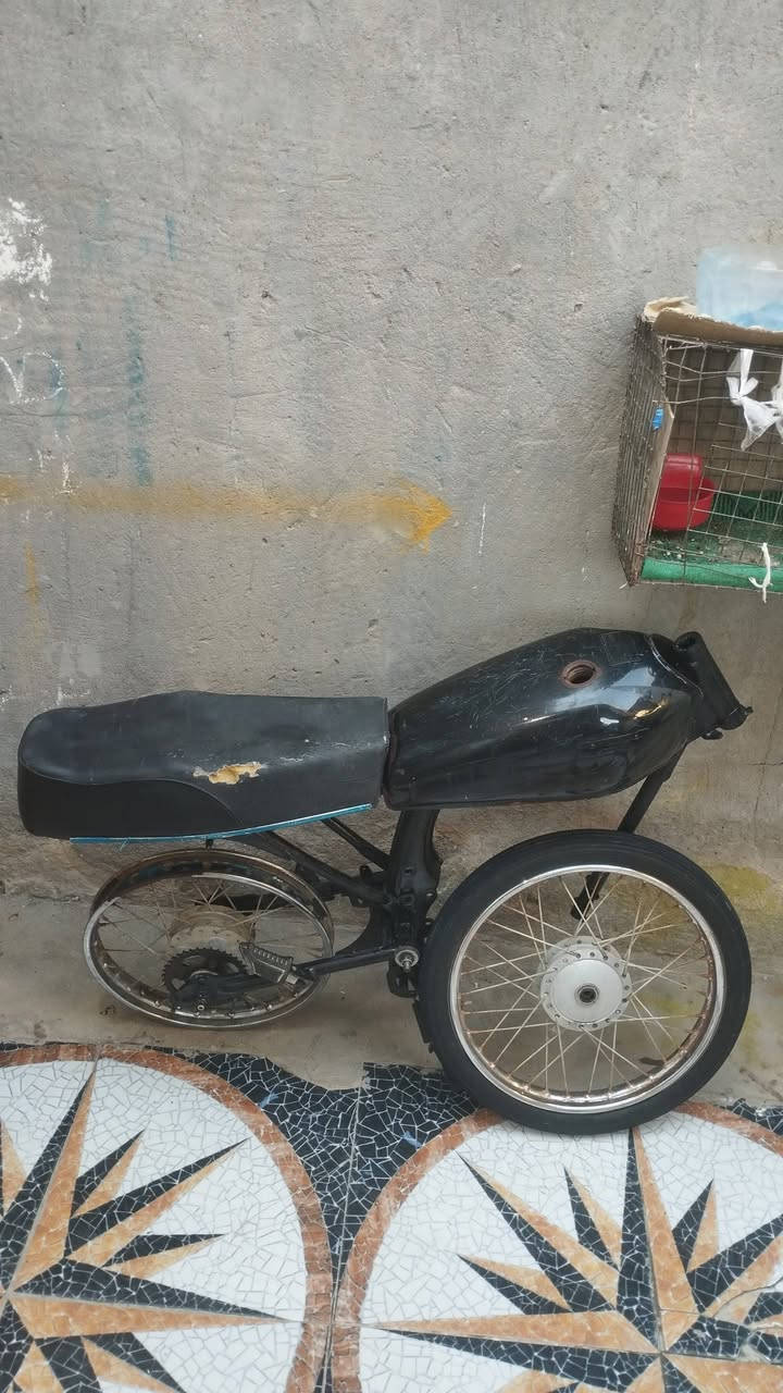 شاصي مع تانكي او كشن او عربانه اويل كدام او وره شراي بيه خير او يدلل شاصي كلك يريد بس شاصي عادي ابيعه يريده هوه او غراضه هم ابيعه شاصي مصبوغ او كامل لا طاك ولا معوج ولا ملحوم صافي مثل الموس  جيب او شد كبل وانه خادم تحياتي #لجميع


**إذا كنت صاحب هذا الإعلان وتريد حذفه لأي سبب، رجاءا أرسل رسالة إلى الدعم الفني**