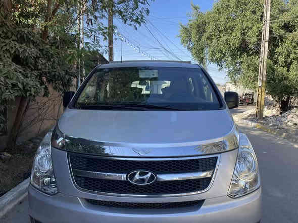 السلام عليكم ستاركس 2009رقم بغداد دولي بسمي مكينه مفتوح بيه تبخير سياره جاهزه تخيم تاير تبريد منظومه جديده  صدر نظيف جاهزه مابيه صبغ  للبيع فقط ماراوس مكاني بغداد***********السعر 123$
