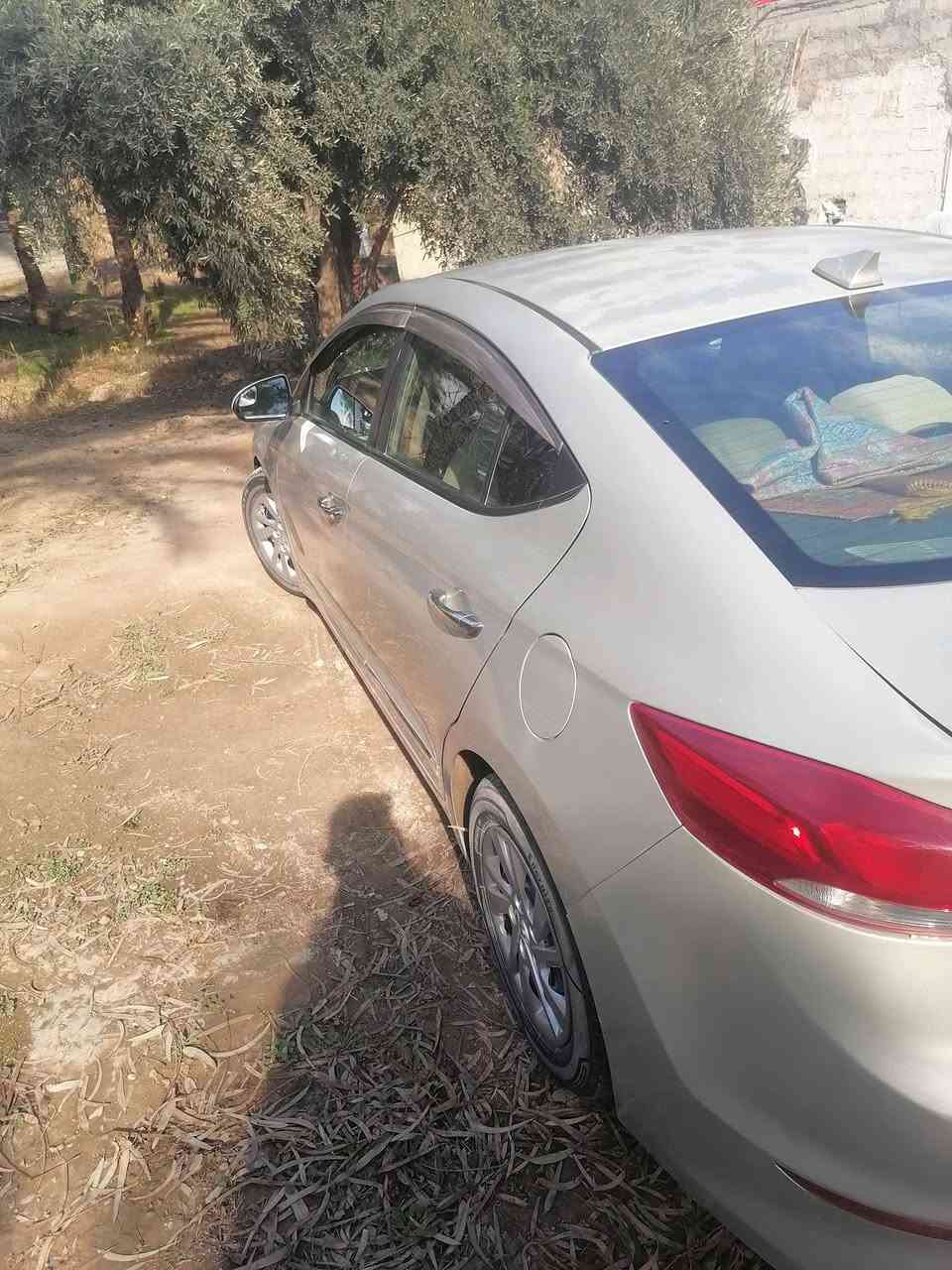 اللنترا ١٧ وراد أمريكي مكينه ٢٠٠ بدون قطره صبغ الضرر دعاميه خلفيه تلفون ***********
