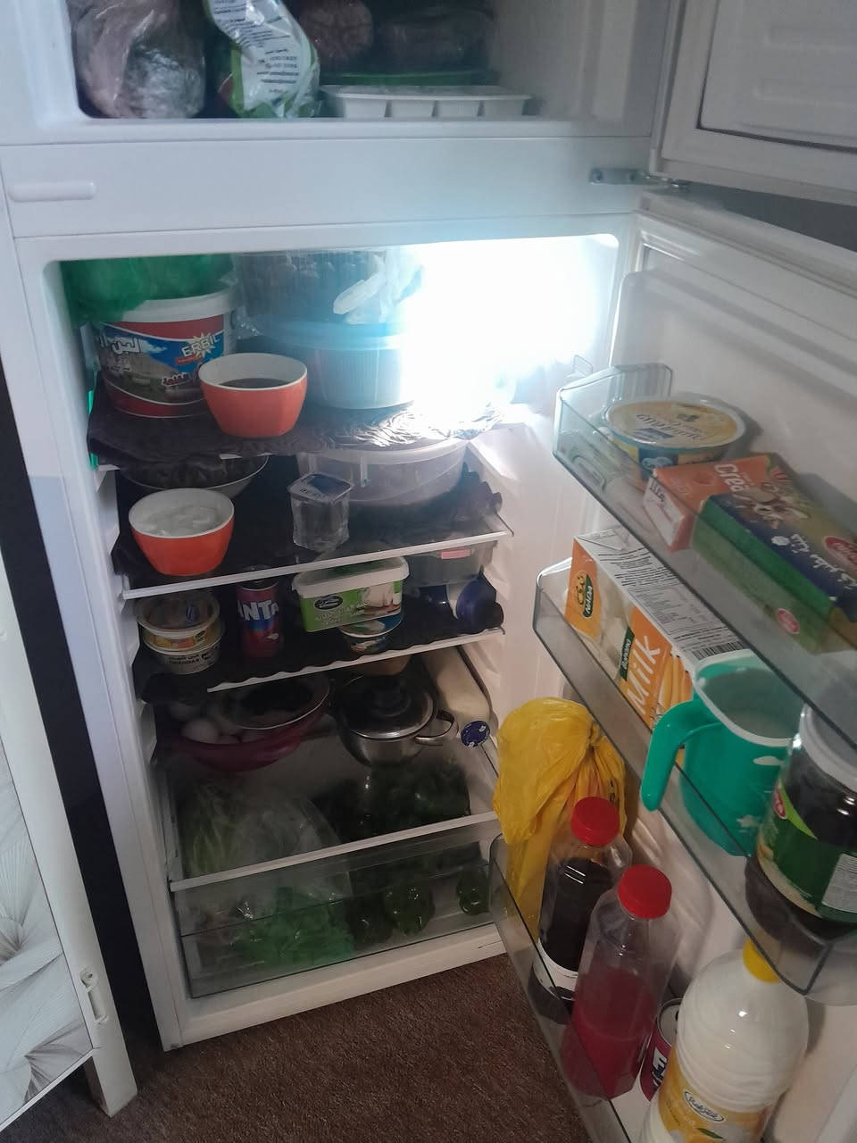 السلام عليكم ثلاجه ١١ إلى ١٢ قدم للبيع بخاخ جديده استعمال شهرين فقط مكانها الدوره بدون زحمه بس الشراي يدخل خاص غرض البيع النقلة


**إذا كنت صاحب هذا الإعلان وتريد حذفه لأي سبب، رجاءا أرسل رسالة إلى الدعم الفني**