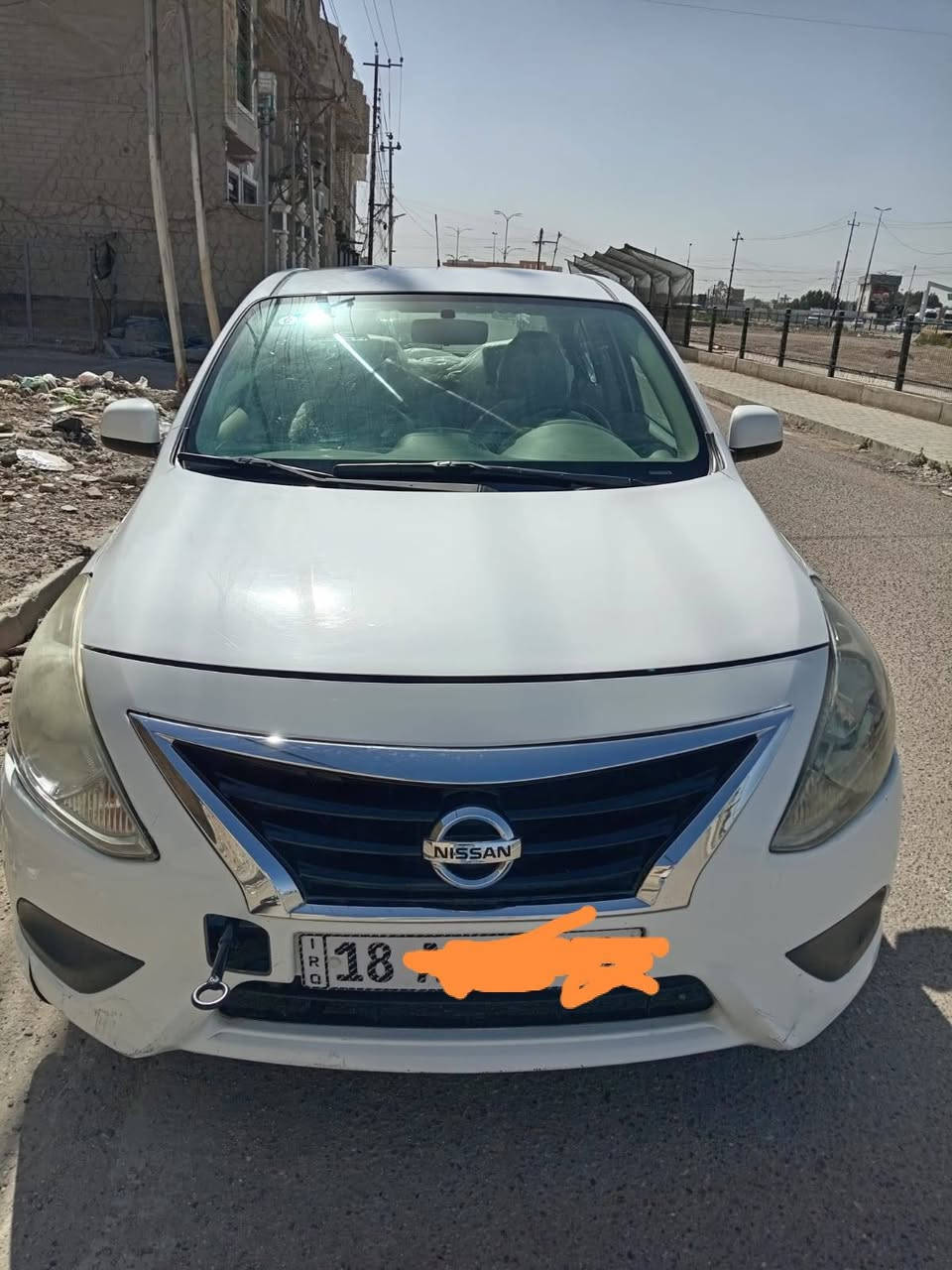 السلام عليكم سني هندي موديل 21 رقم بابل باسمي انكليزي سنويه جديده وهزه جديده سياره كير ومكينه خير من الله بيهه ضربه من الخلف   سعر السياره 88 وبي مجال بسيط حك جيه مكان سياره بغداد تقاطع درويش ***********
