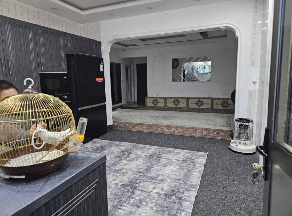 بيت للبيع في تلار ستي 
مساحة 230 م
يتكون من :-
٢ غرف نوم  _ استقبال _ هول _ مطبخ _ مجموعه صحيات _ حديقة وكراج
- التسجيل فوري باسم كل من يحمل الجنسية العراقية 

_______________________________

https://t.me/qallaynwe 

خانوو بۆ فرۆشتن لە تەلار ستی
رووبەر 230م  
٢ ژوورى نوستن 
دیوەخان
هۆڵ
چێشتخانە
گەرماو
........................
للتواصل :-
*********** Whataspp 
***********
*********** أربيل, العراق
