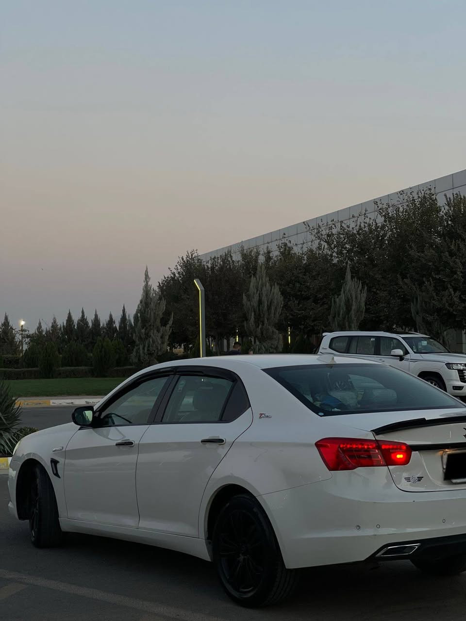 bice senova D70 مەکینە 2.0turbo
مواسەفات ڤۆلیۆم گێر تۆماتیک ئەوێنە کارەبا و هیتەر 
کوشین کاربای و زۆر مواسەفاتیتکە سەیارەکە 1 چاملخی هەیە کەمەک ژۆرێی هەیە هەستپێناکەی ئێرباگو شتی نەتەقیە هەیکەلو شتی زۆر خاوێنە بەناو کردن برانەوە خرامە بەشەرتە مکینەو گێر هاموی بەشەرتە 7504796333 أربيل, العراق
