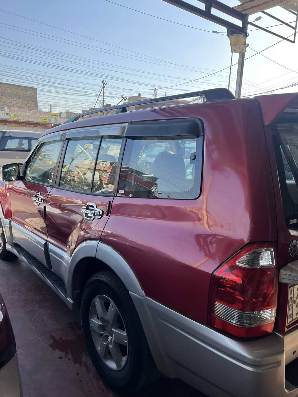 سلام عليكم باجيرو لبيع رقم مميز بسمي مصبوغه حزام لون مميز مديل2001 مكاني بغداد الحسينيه السعر 80 وبيه جمال الرقم ***********
