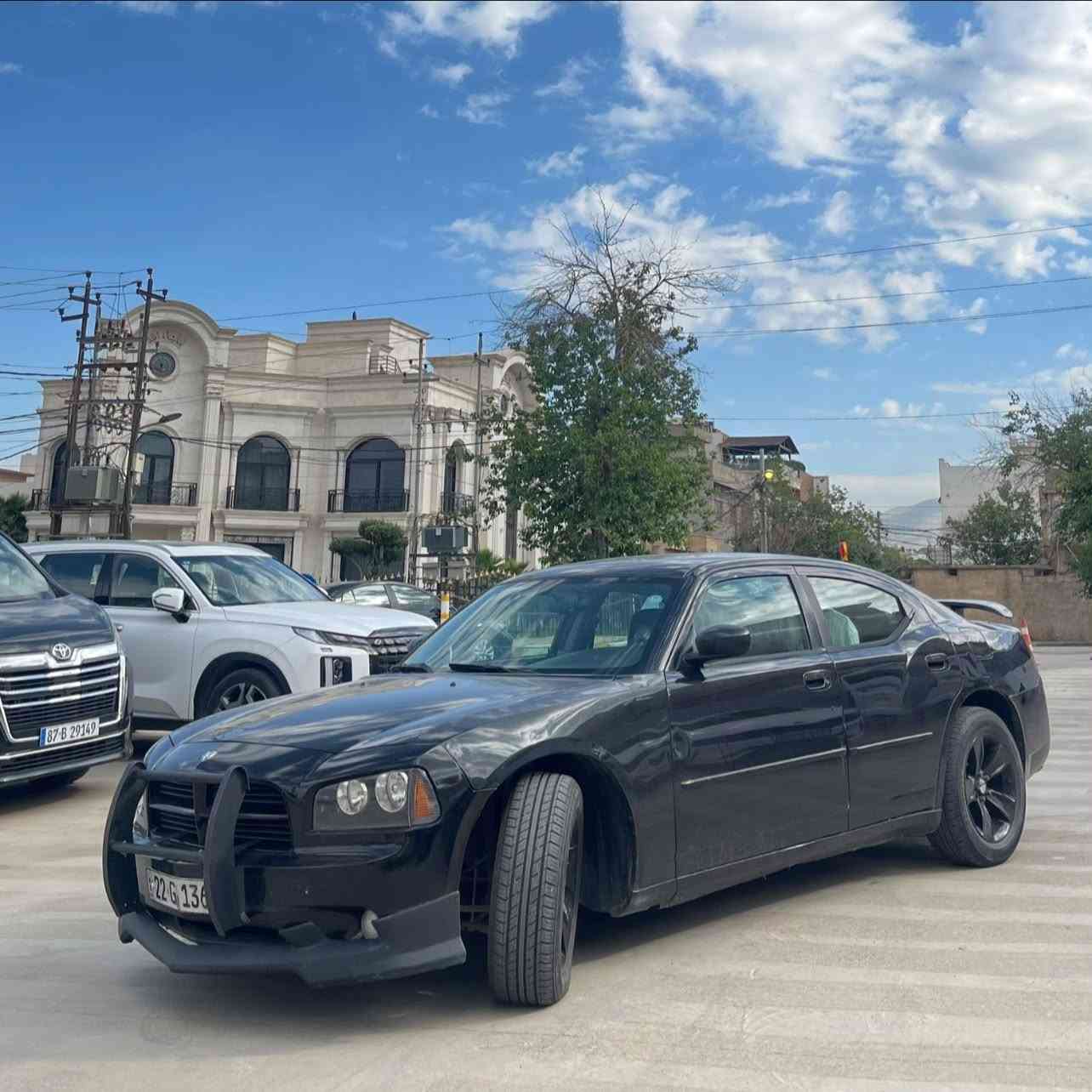 شباب قطعه نادرة  ومميزة  🦬 🇺🇸

چارجر موديل 2006. ماشي 120  ميل فقططط 

السياره خير من الله نظافه وأستخدام شخصي 
رقم اربيل الجديد هزه وسنويه جدد بسمي السيارة شخصياً تحويل ثاني يوم  
مصفره غرامات سنويه وهزه لحد 2030 

مكينه 3500 أصل V6 
كير مكينه جدد 

ويل sxt أصلي عليها حجم 18 

السياره بيها غرفه كشنات حضن جلد مال14 
كشنات تحكم كهرباء 
عليها شاشه اندرويد كبيره  
تخم سماعات دمام 
كهربائيات جدد خير من الله كلشي شغال بيها 
تبريدها ثلج  
تبريد قطعتين 
لايت زنون ثلجي كلش قوي عمل ورشه عرب 
 عليها دفيوزر مشيف وحلوك 
وسبويلر srt 
صبغ احمر حراري للفچوچ اربعتهن 
وعليها درع بوليسي 
لحيه قطعتين 
عليها ادامه من منضومه ماء للدهن وللفلاتر والتبريد 
مبولشه السياره كامل 

السياره بيها سونار تقريباً ٣ قطع 
وموجود سونارها
اكفلها من الگلبه والجفيه والعيب الشرعي وشرط التحويل 
 ترايك من البصره لاربيل ومناقصها اي شي السياره جاهزه 
ولا تقارنوها بخواتها ماكو هيج ممشى السياره بعدها جديده وبدون كسران رجاءاً 
بخاطرك السياره ادخلي خاص وتشلع عيوني مارجع واحد جماعه تعليقات والسعر ابالك ادخلي خاص وبالخدمه 

وبالعافيه ع الياخذها 

(٨٨) وبيها مجال للطيبين  

اي استفسار موجود اني ع الخاص 

***********
