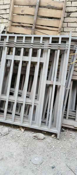 شبابيك وبوب جدد ممستخدم
٣ شبابيك متر وثمانين في متر وثمانين
باب متر في متر وثمانين
باب متر في متر وسبعين
باب متر في متر وعشرين
مكاني الغزالية ***********
